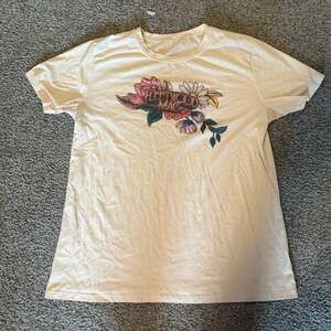 Women’s Fleetwood Mac Floral Graphic T-Shirt - XL